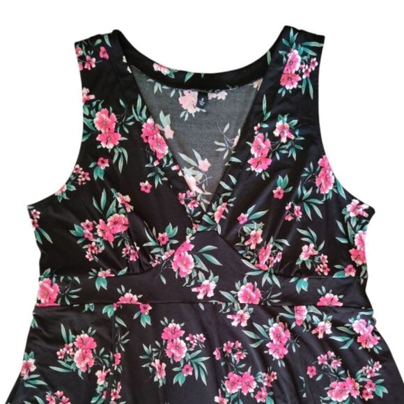 Torrid Black Pink Floral Jersey Knit Sleeveless Mini Skater Dress Plussize 3X - Picture 3 of 16